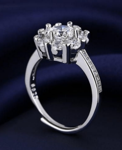Bague de Fiançailles Diamant Fleur
