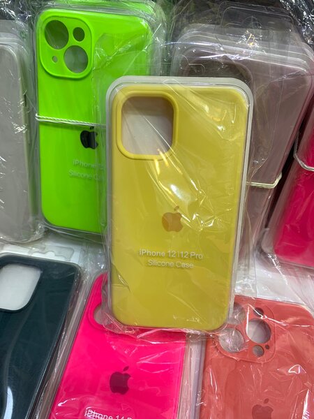 Coques protège silicone pour iPhone 12.13.16.14.15.11