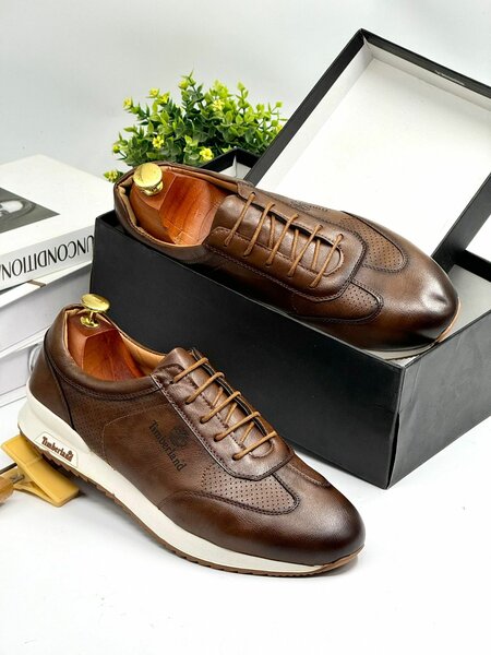 Men shoe