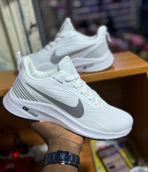 TENNIS NIKE HOMME