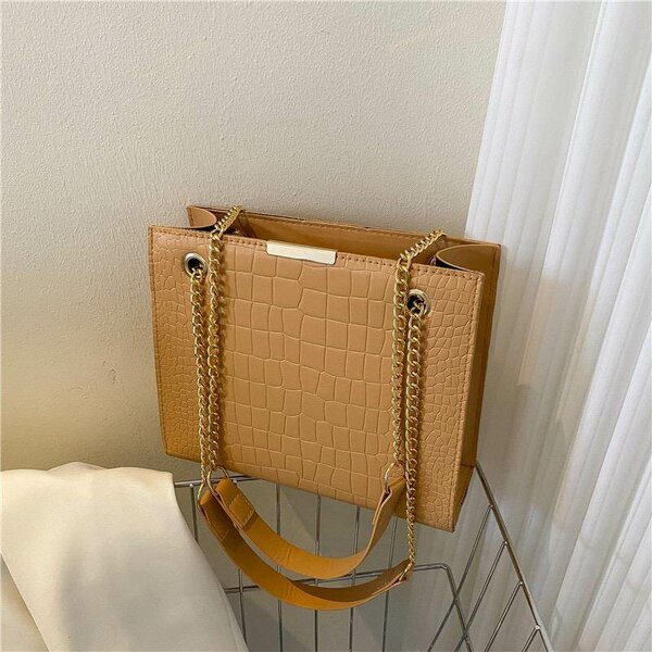 Hand bag