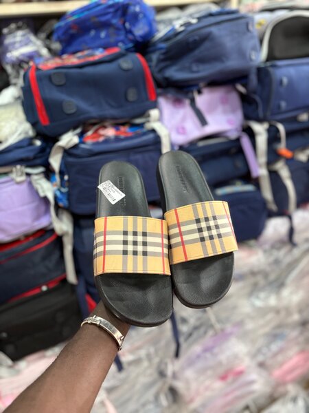 Claquettes de luxe pour homme