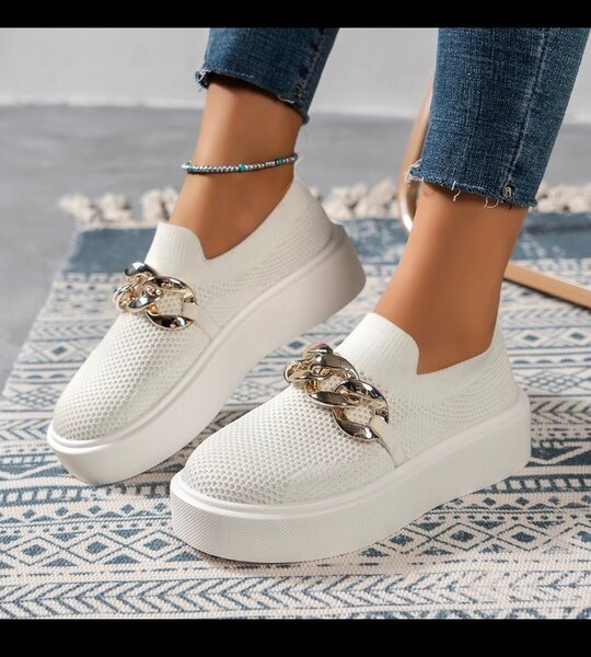 Ladies shoes