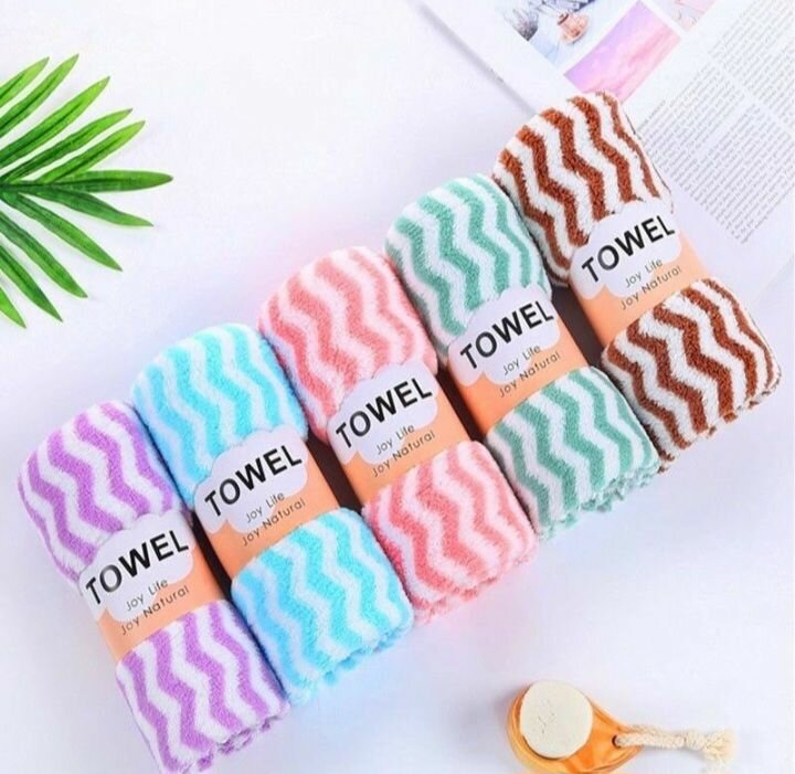 Mini hand towel