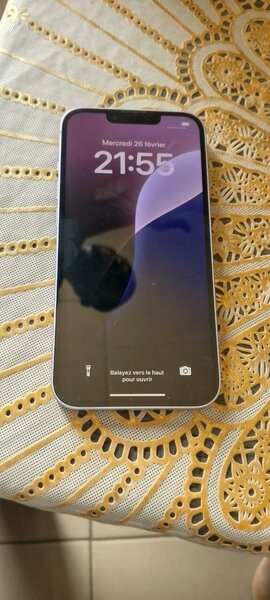 iPhone 13 simple