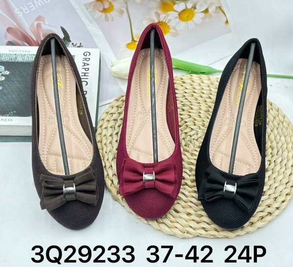 Flat shoes