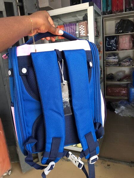 Sac à dos scolaire coloré