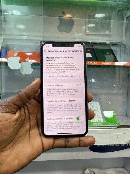 IPHONE 11 PRO 64 G