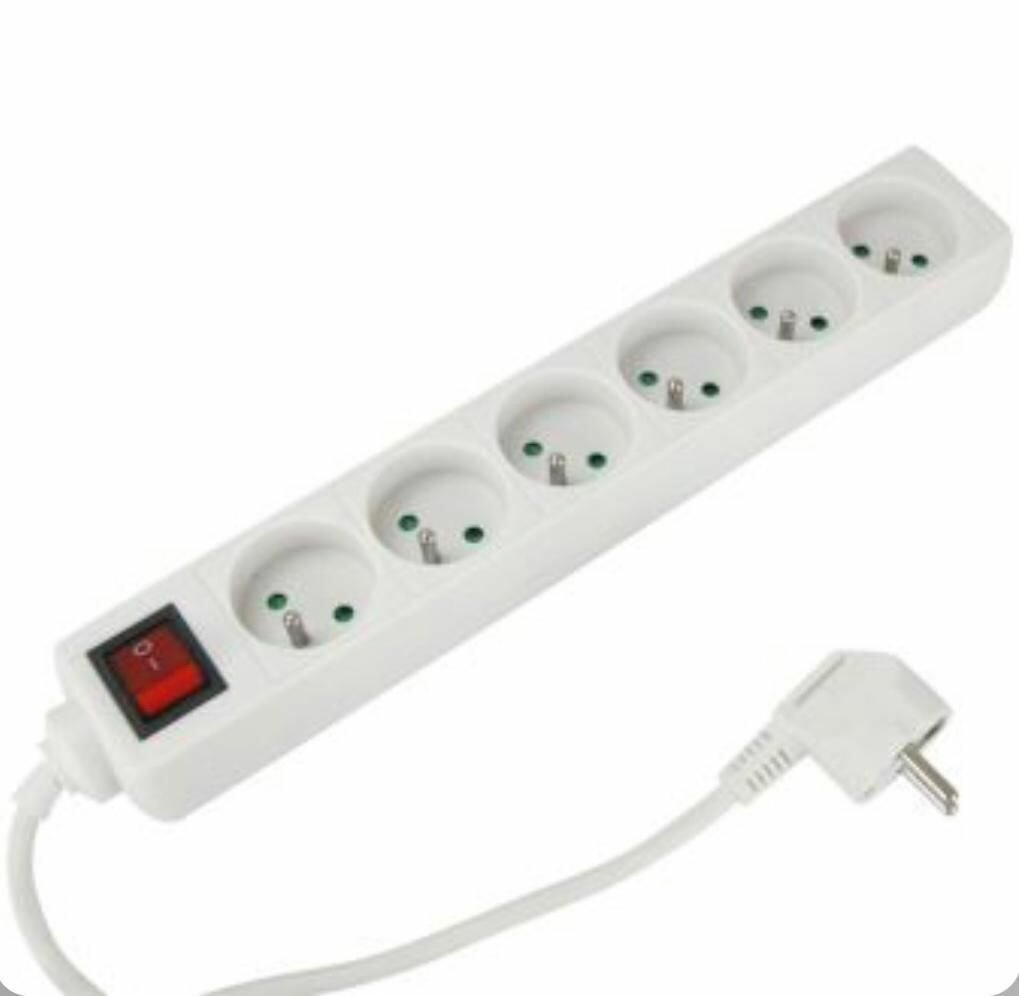 Multiprise 6 prises avec interrupteur