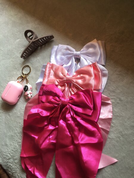 Hair bows