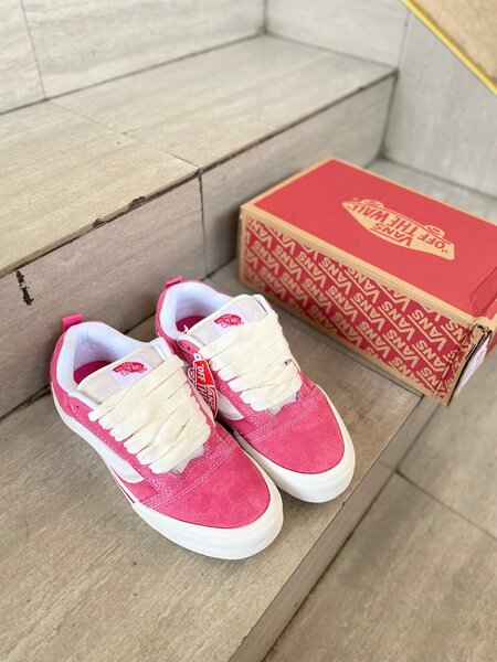 Vans Knu Skool
