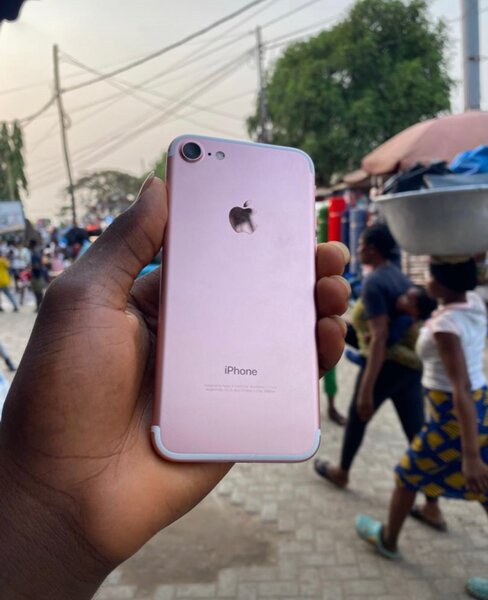 IPHONE 7