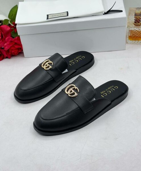 Leather half shoes