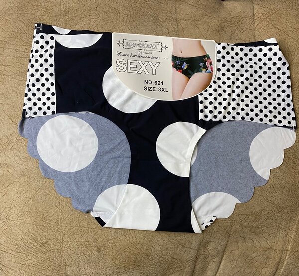 Seamless pants for women