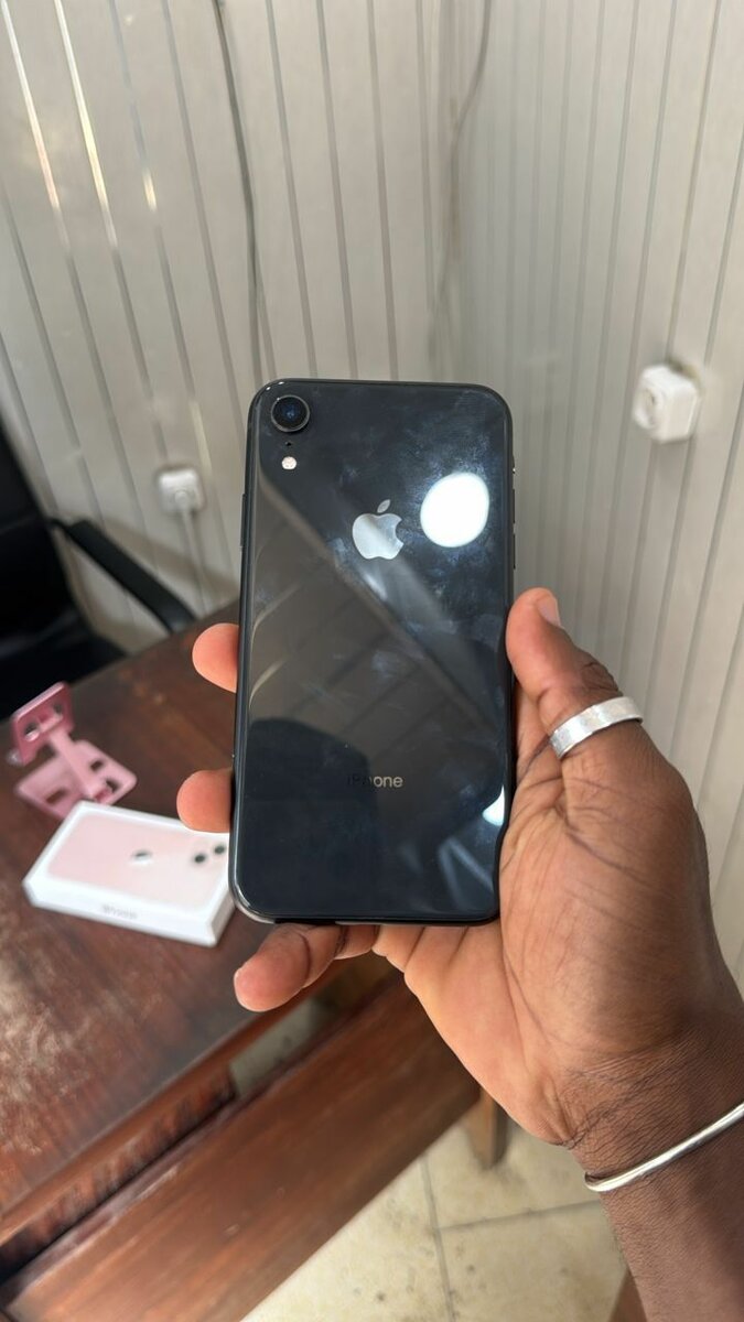 IPHONE XR