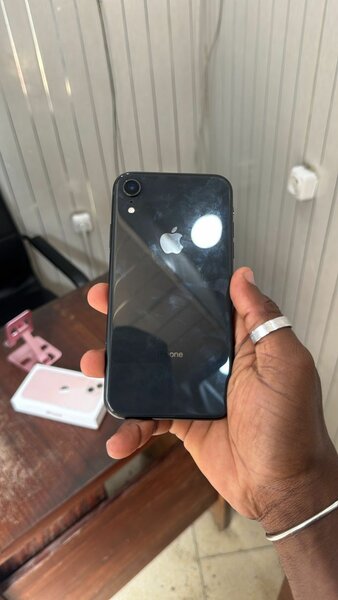 IPHONE XR