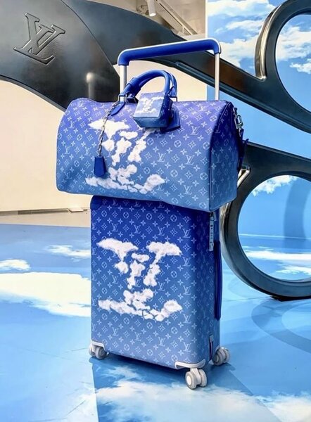 Traveling Bag
