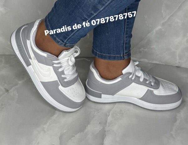 Mocassins et baskets
