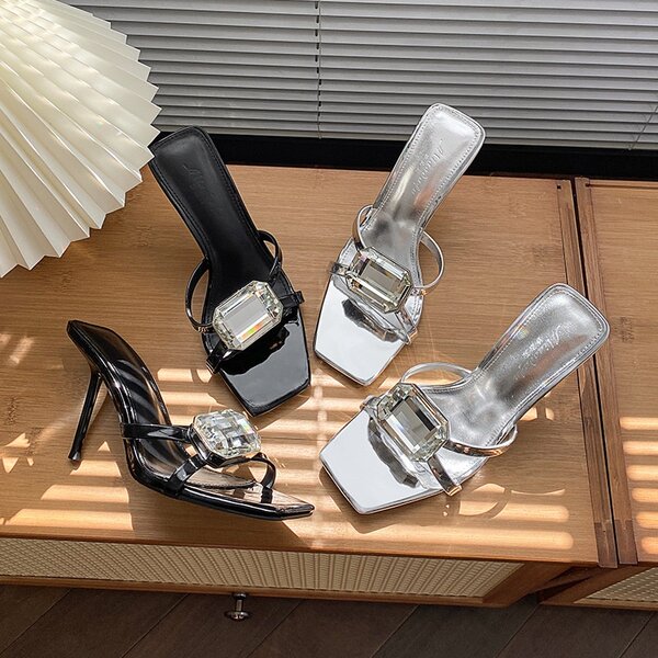 Classic heels