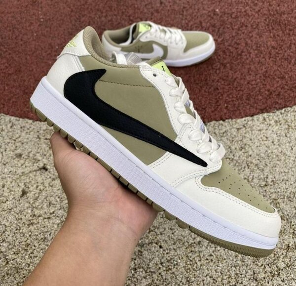 Nike travis scott