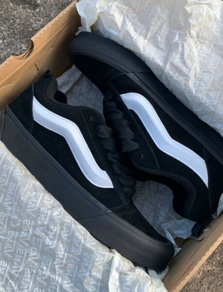 Knu skuul vans