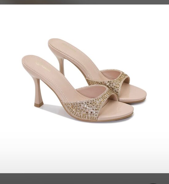 Talons ouverts