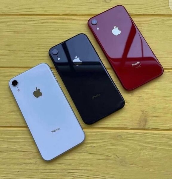 Smartphones Apple iPhone XR