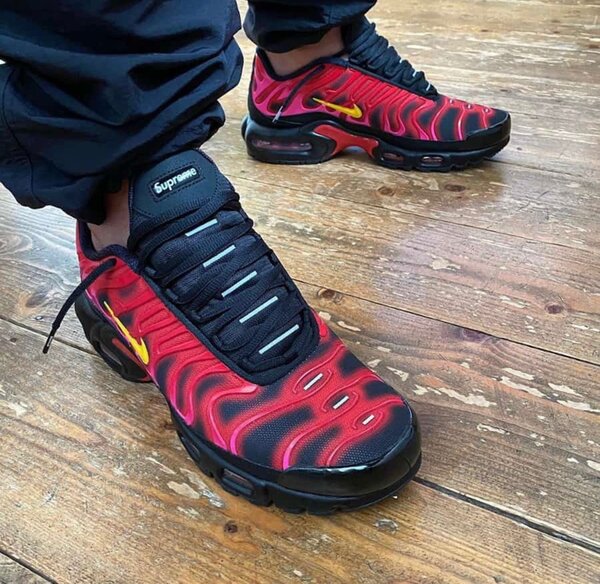 BASKET NIKE TN
