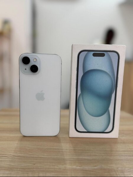iPhone 15simple