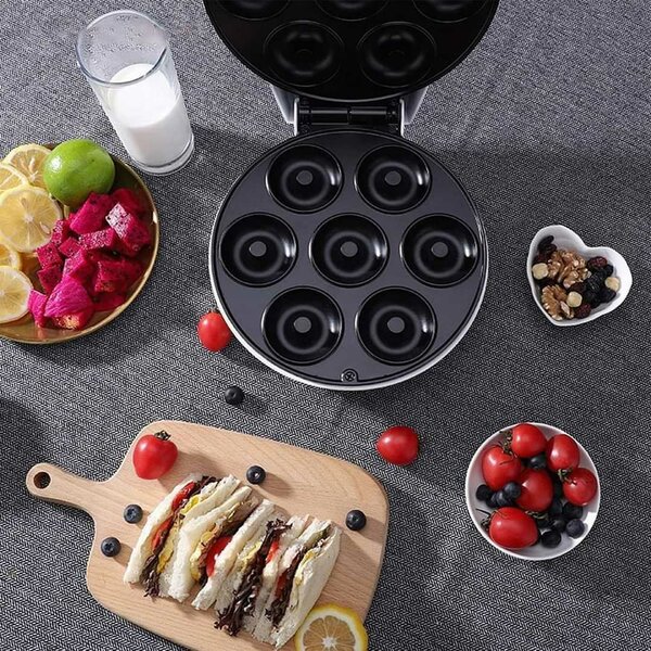 7 holes donut maker