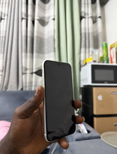 iPhone 11