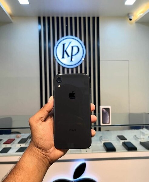 IPHONE XR