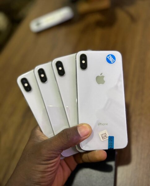 iPhone X