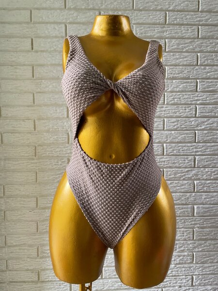 Maillot de Bain Découpé Élégant