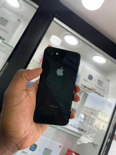 iPhone 8