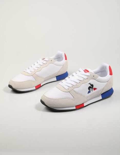 Baskets propre