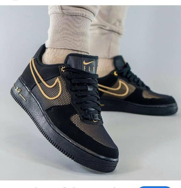 Sneaker