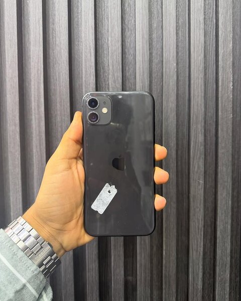 iPhone 11