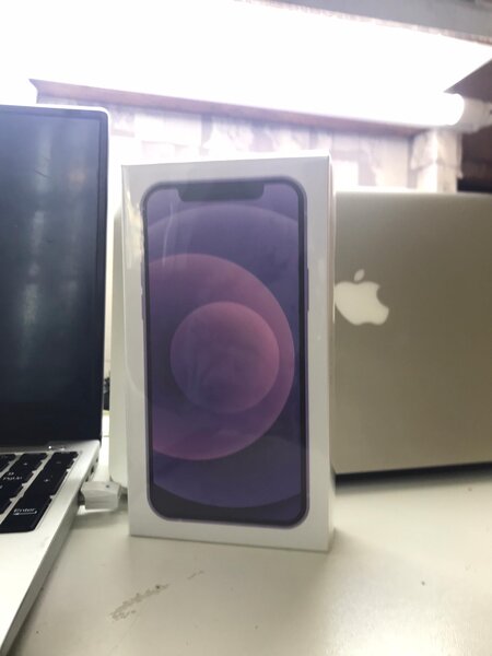 iPhone 12