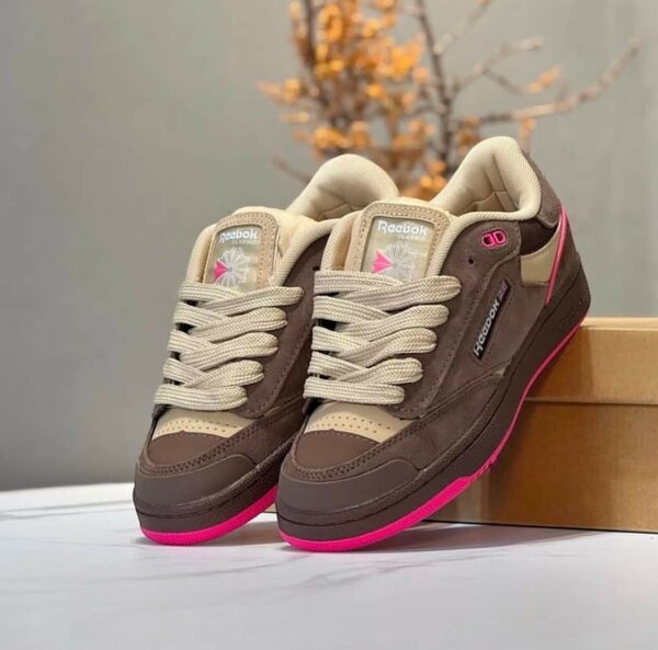 REEBOK CLASSIC