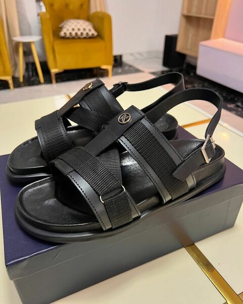 Sandal