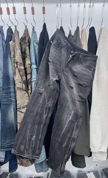 Baggy jeans