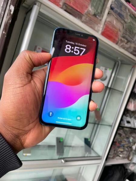iPhone 12