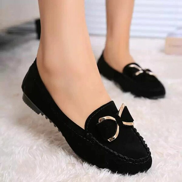 Ladies sneakers