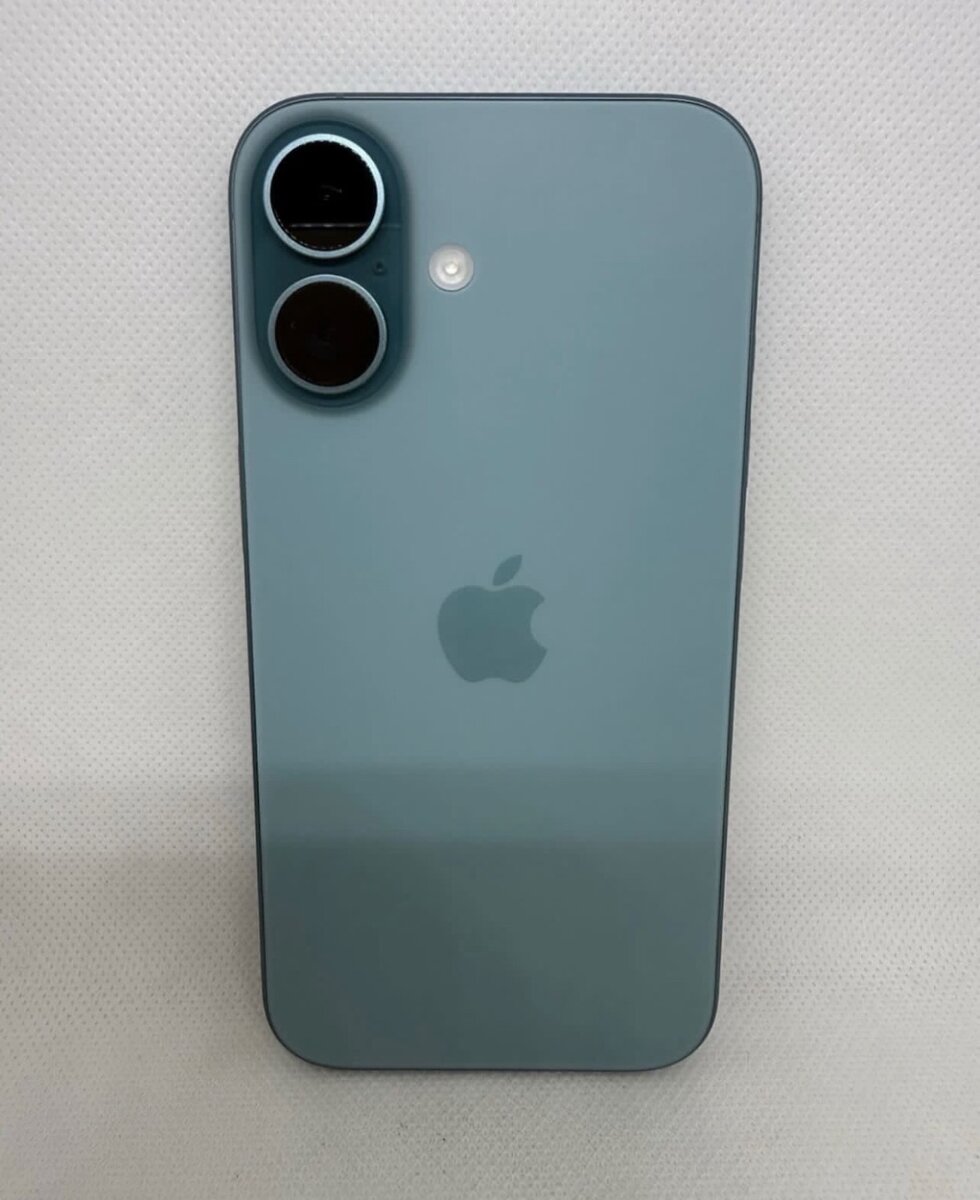 iPhone 16
