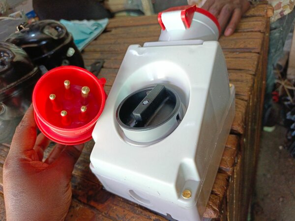 Welding socket