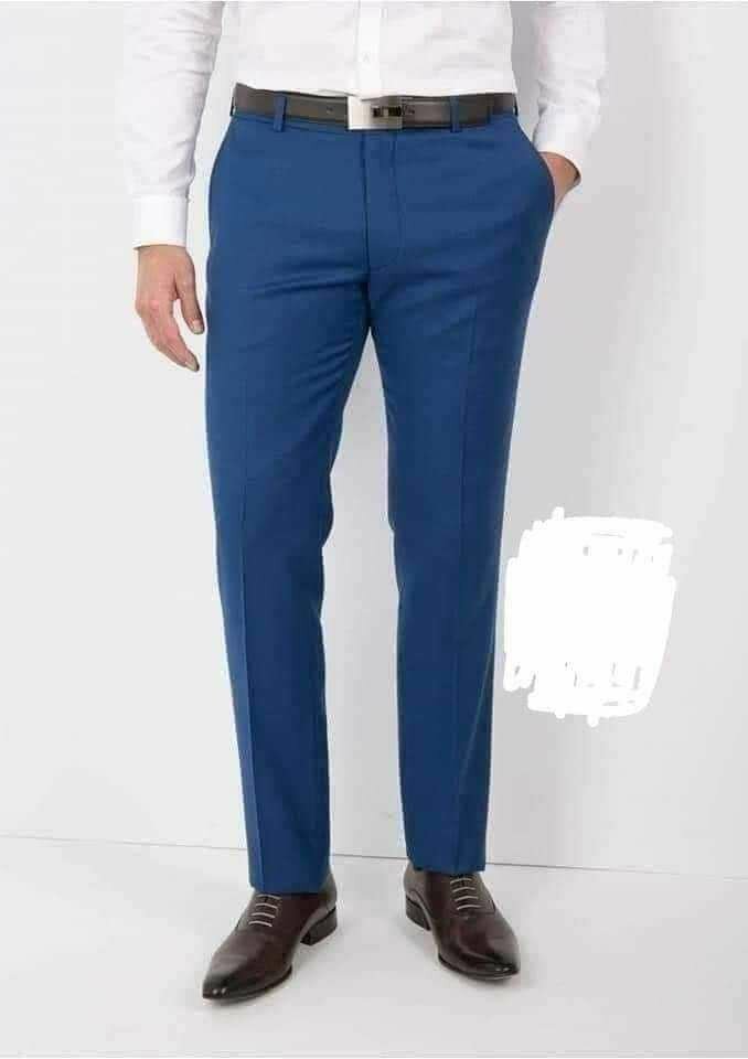 Pantalon en plusieurs couleurs