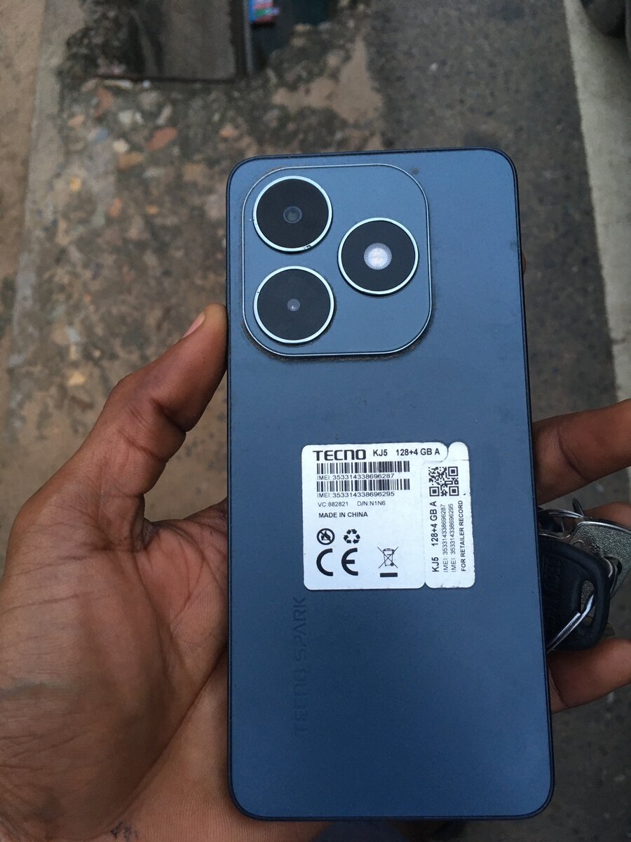 Tecno spark 20