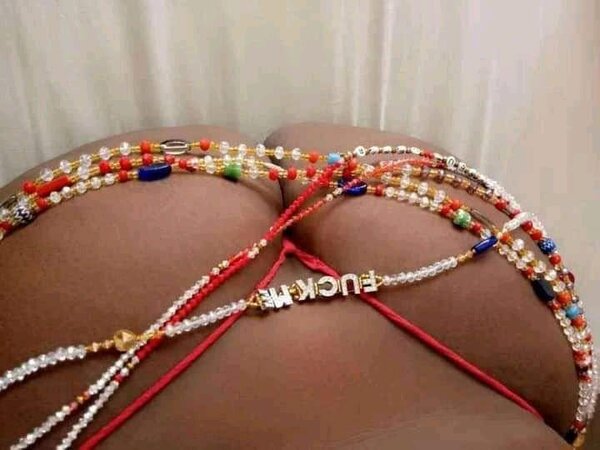 Waist beads