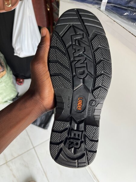 Safety boots
